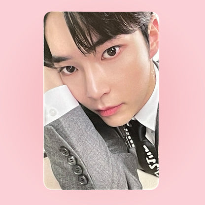 Official ZEROBASEONE Photocard – You had me at HELLO (2024 K-pop Album Collectible  Ver. B)