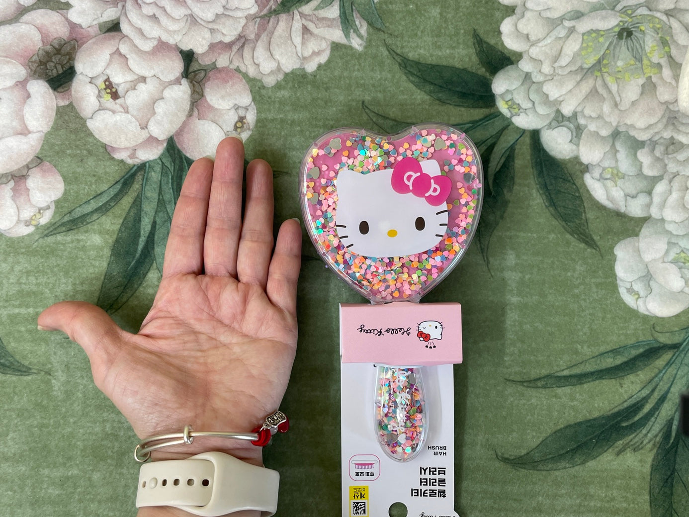 Hello Kitty Cozy Weekend Gift Box