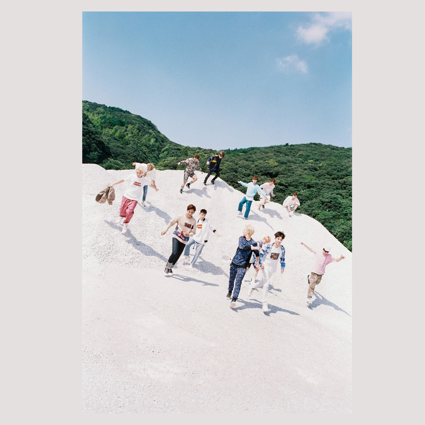 SEVENTEEN 2nd Mini Album BOYS BE (Random /  Sealed)
